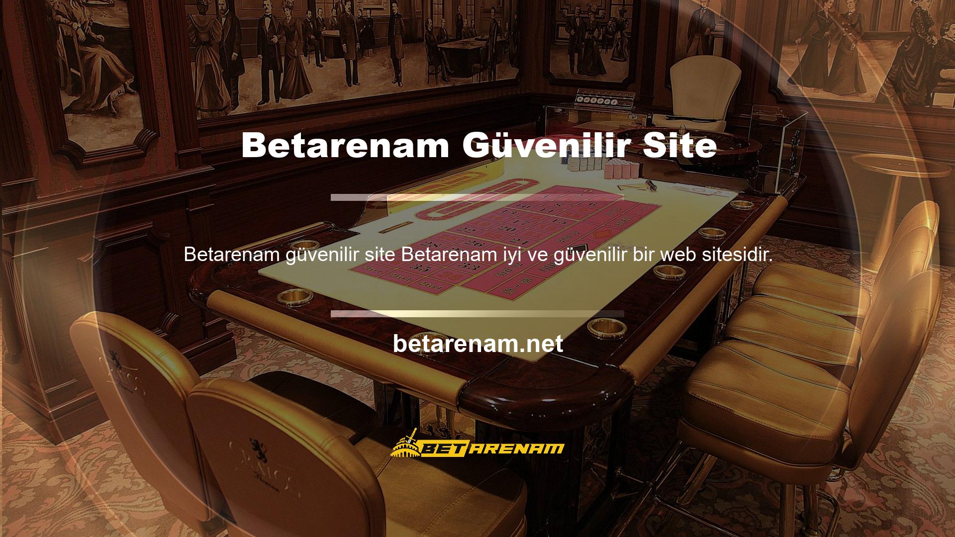 Web sitesine ve teknik sorunlara yardımcı olan bir ekibi var